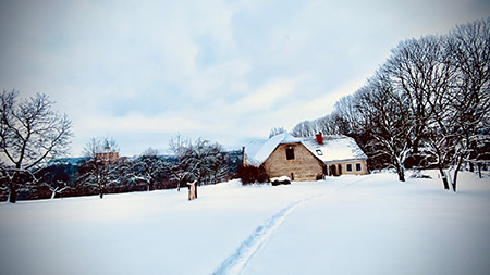 Chalupa ve Frýdlantu v zimě